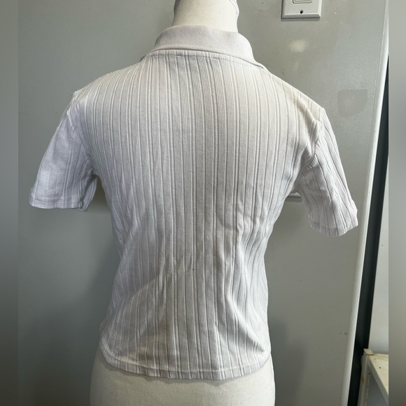 Cropped Button up Shirt - Picture 2 of 5